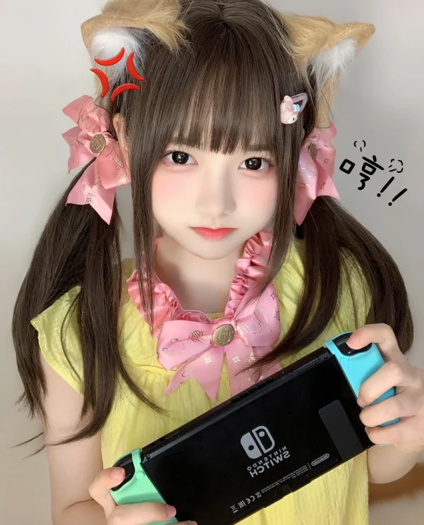小猪小猪胖乎乎,吃完就睡呼噜噜