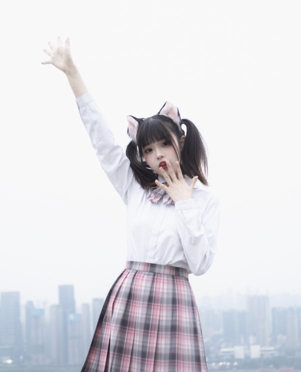 不要圆滑,要变成星星,有棱有角,还会发光,偷星?少女