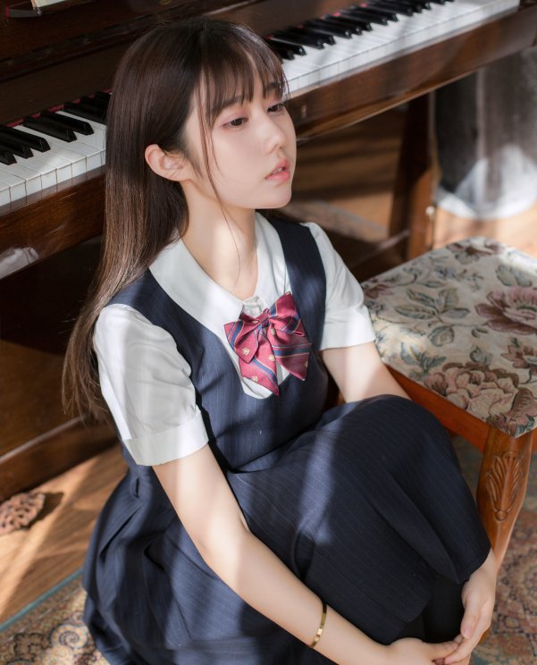 有这文静学妹,那你还想着逃课吗
