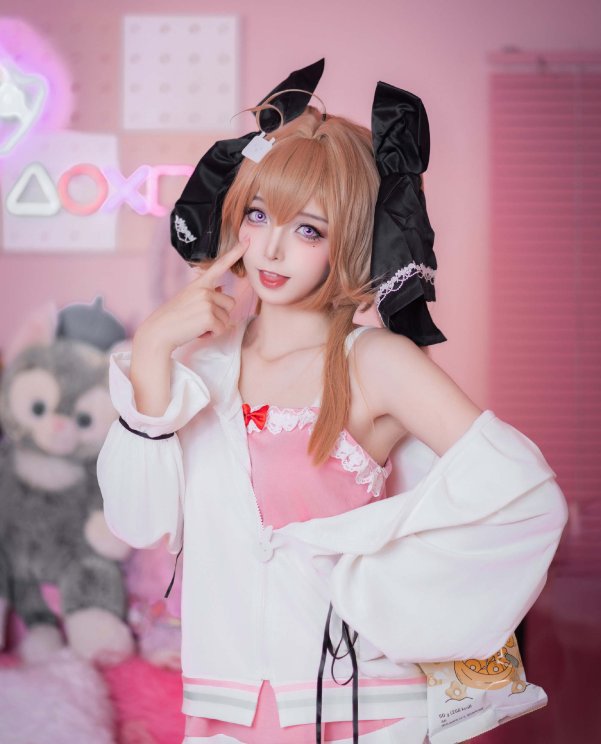 COSPLAY | 欢迎来到阿蒂利奥的小屋!