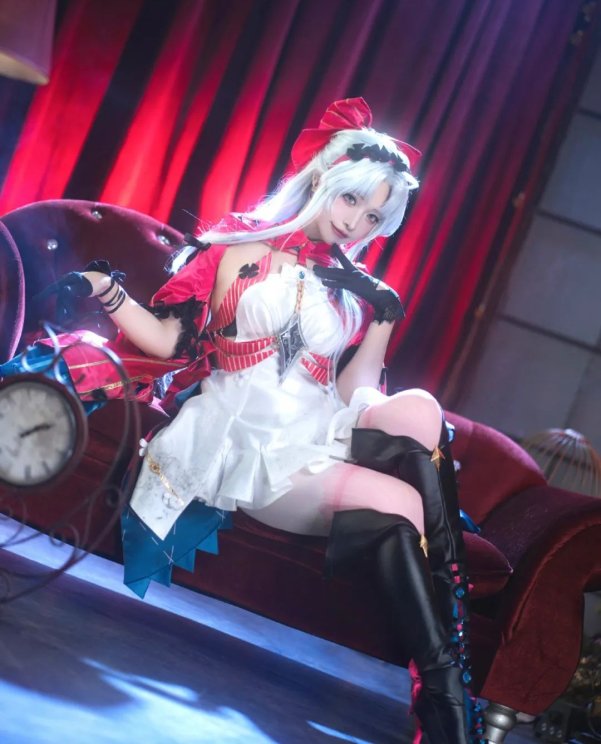 COSPLAY | 人终向前走 花自向阳开