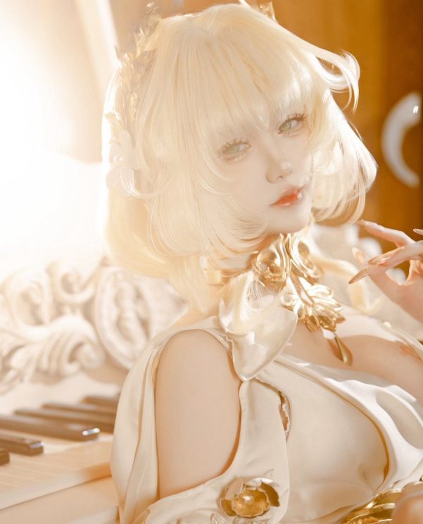 Cosplay|在那黎明照拂的圣城,织者抚弄金丝,连缀命运