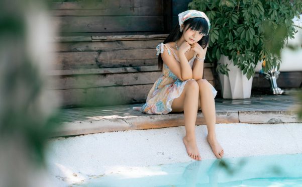 小羊不吃草 夏天的记忆,清新少女与光影交织的夏日写真全记录