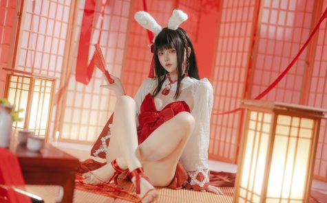 屿鱼Yukako 碧蓝航线 大山·祈愿的巫女兔,摄影师如何捕捉神社少女的灵动与祈愿瞬间